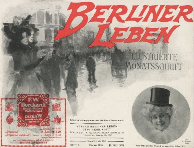 Werbeplakat für das Berliner Leben Theater mit einer Frau im Zylinder und einem Mann im Anzug, mit zusätzlichem Text, einem Stempel, Menschen und Gebäuden im Hintergrund.