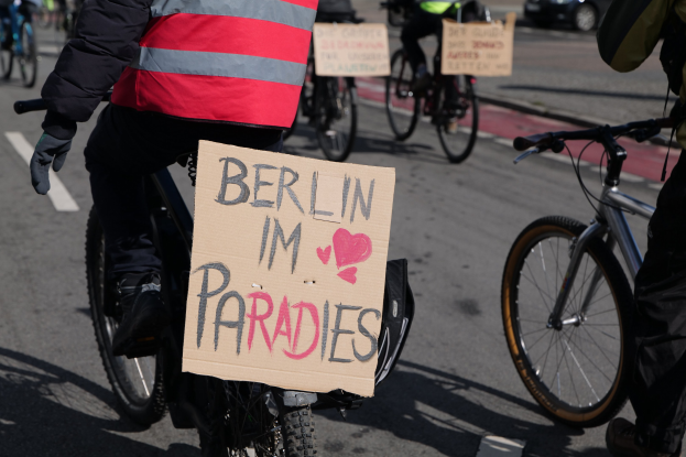 POL-LIP: Detmold-Kluet. Verdacht auf illegale Motorradrennen.