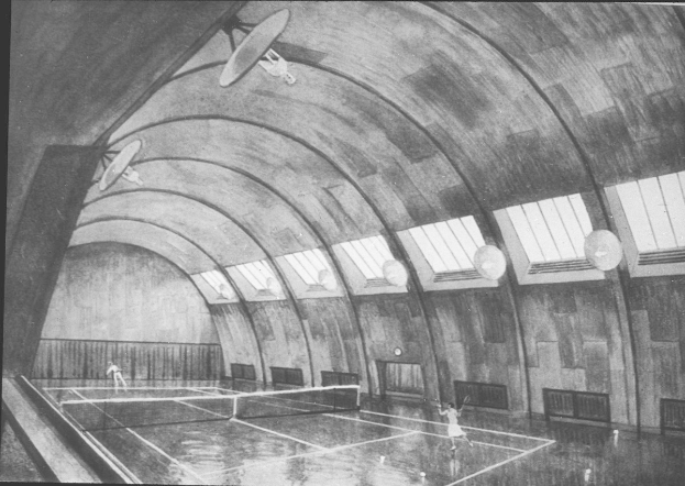 Schwarz-weiß-Foto von zwei Personen, die Badminton in einem großen Raum mit einem Netz in der Mitte spielen, einer Wand im Hintergrund und einer Decke oben.