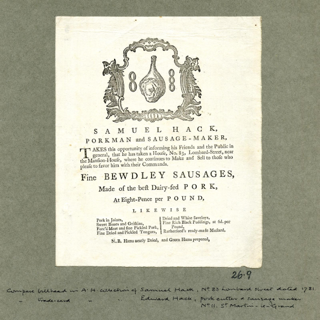 Papier mit gedrucktem Text und einem Bild, auf dem 'Samuel Hack, Porkman und Wurstmacher, Feine Bewdley-Würste' steht.