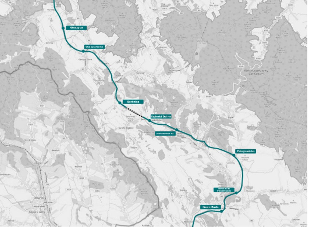 Karte einer Stadt mit einer blauen Linie, die eine Fahrradroute markiert, einschließlich Start- und Endpunkten.