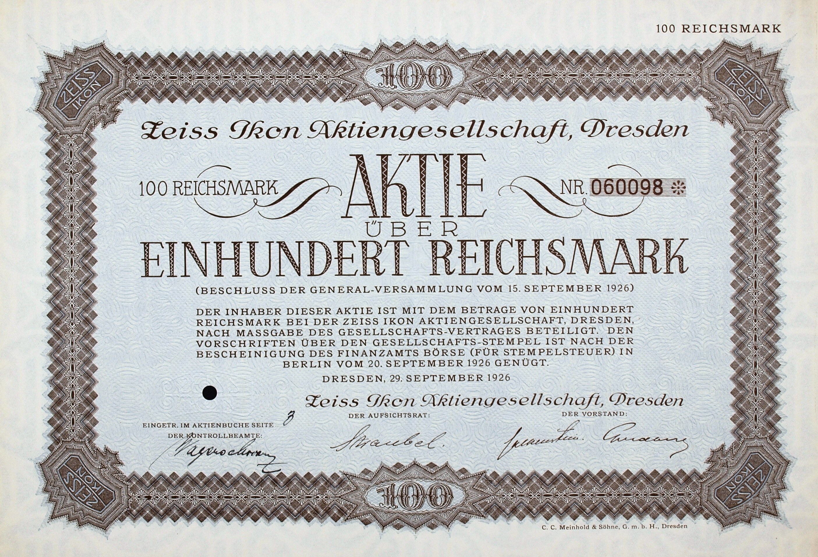 Schwarzumrandetes deutsches Aktienzertifikat mit der Aufschrift "Aktie über Einhundert Reichmark" für 100 Reichmarks.